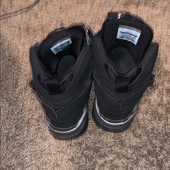 Jordan 8 - Picture 2 of 4